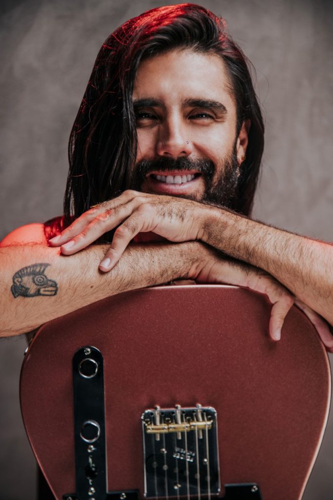 Miky Mendozza comenzará el 2022 lanzando su álbum discográfico debut