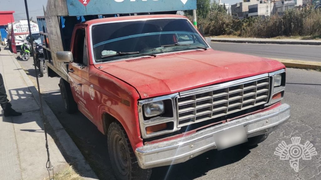Asegura Policía Estatal camioneta con 45 tanques de gas