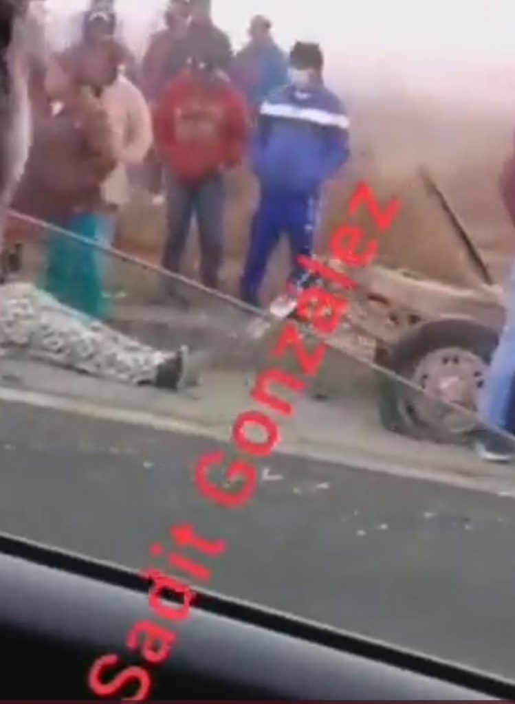 Video desde Puebla: Choque con volcadura deja un muerto y tres lesionados en el Seco