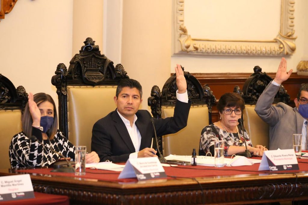 Cabildo aprueba la modificación de la estructura orgánica y reglamentos internos de las secretarías