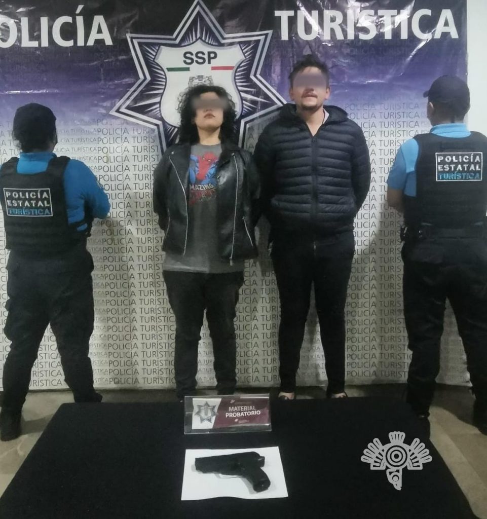 Policía estatal detiene a pareja presunta responsable de tentativa de robo