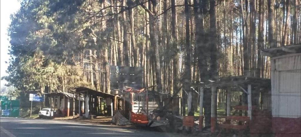 Se incendian comercios en la lateral de la México Tuxpan