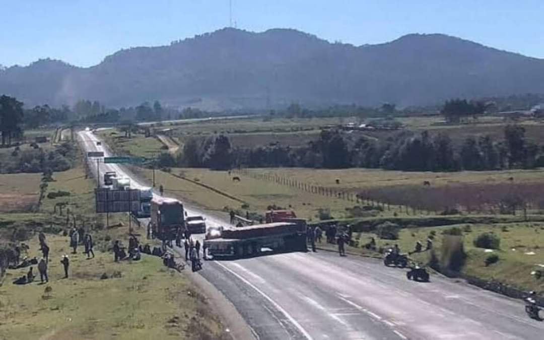 Autopista Tlaxco Tecojotal seguirá cerrada hasta su rehabilitación