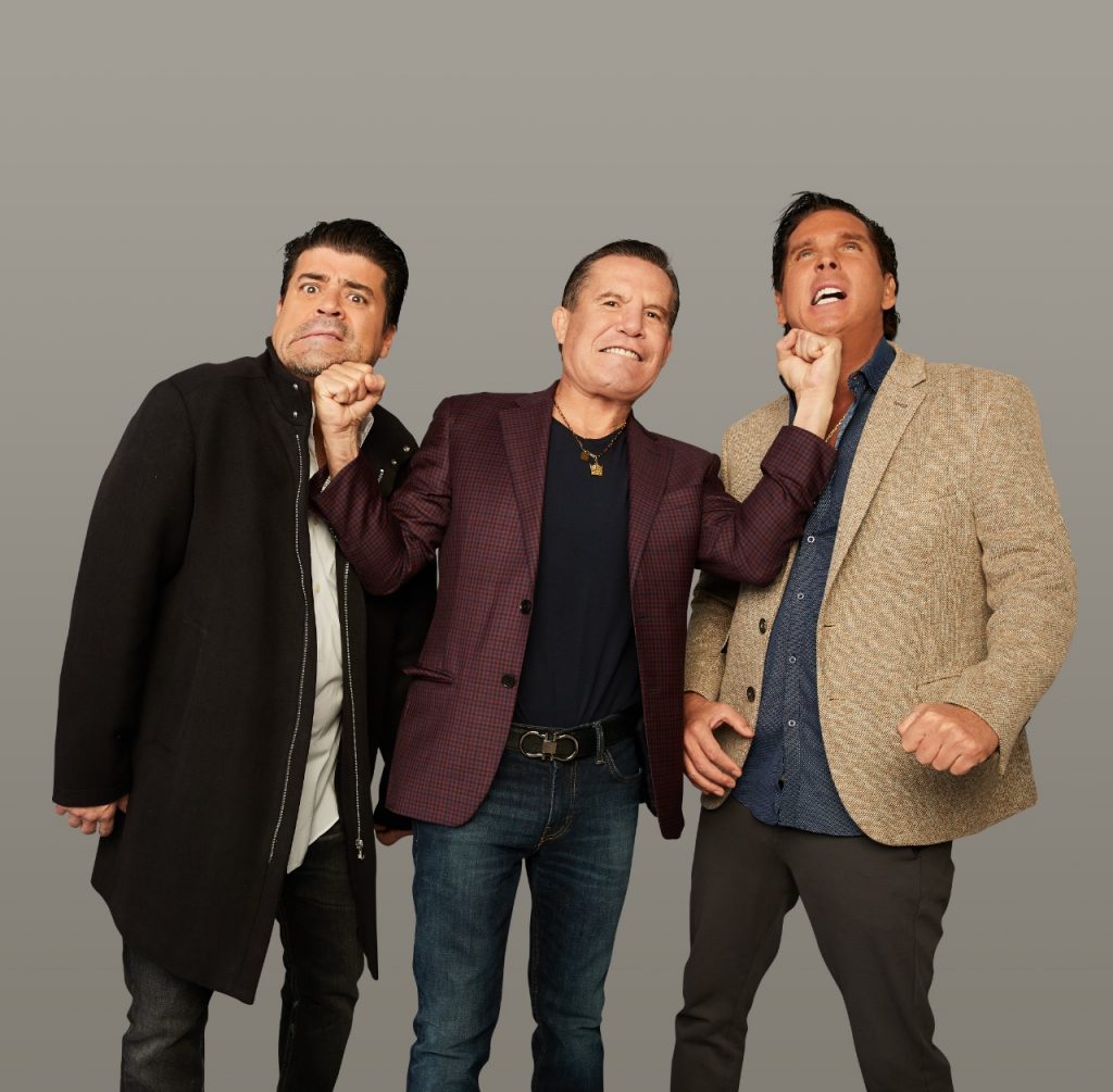 “Los Mandamientos de un Hombre Chingón” posponen gira para febrero de 2022