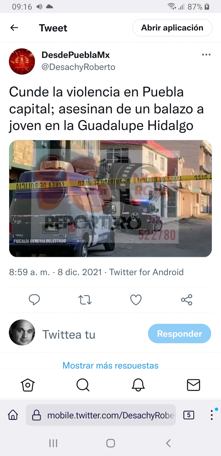 Video desde Puebla: Cunde la violencia en la capital del estado; ejecutan a joven afuera de su casa en la colonia Guadalupe Hidalgo