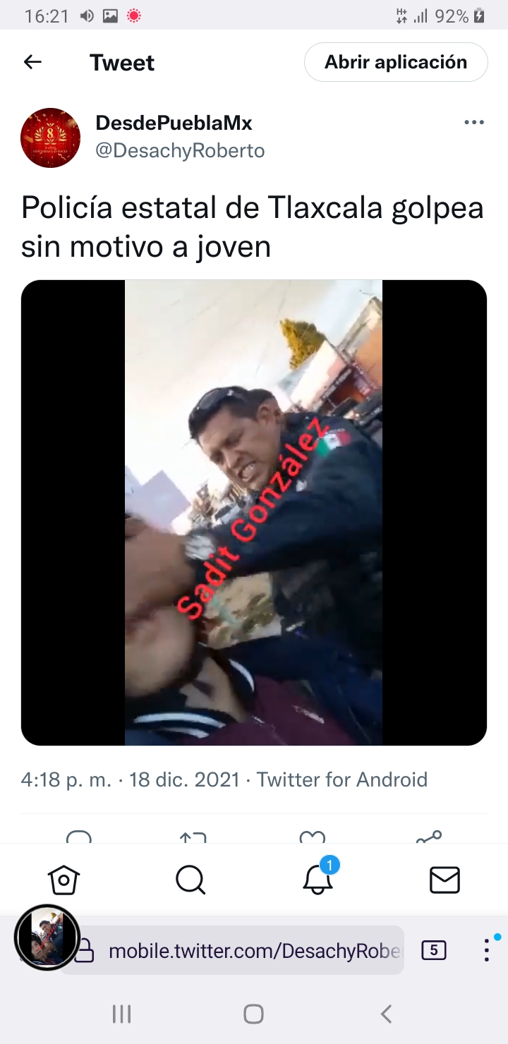 Policía de Tlaxcala golpea a joven