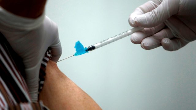Vacunas ofrecen inmunidad de 6 meses tras segunda dosis, confirma la OMS