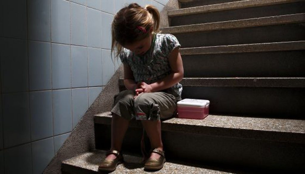 Los tribunales españoles deben proteger a los niños y niñas de la violencia doméstica y los abusos sexuales, dicen los expertos de la ONU