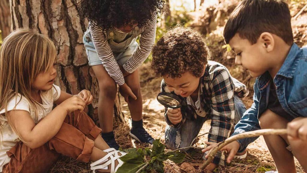 Juega con tus hijos al aire libre este verano