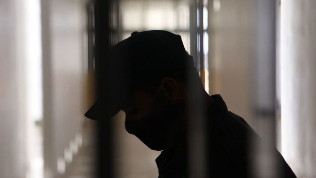 En 2021, 48.6% de la población privada de la libertad recibió agresiones físicas al momento de su detención