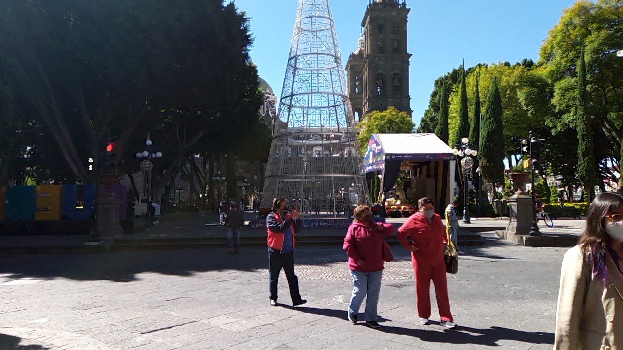 Video desde Puebla: Gran movilidad en el centro histórico tras navidad