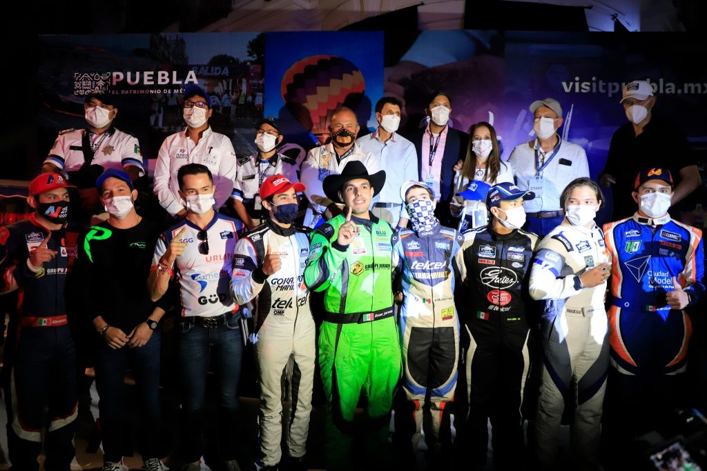 Un éxito el Parade de Nascar México Fan Fest