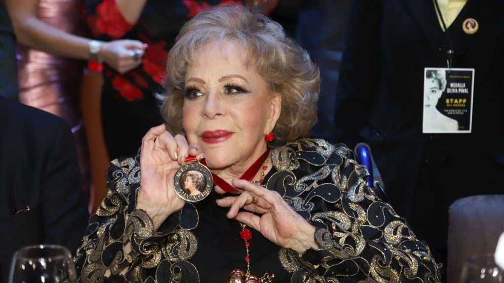 Silvia Pinal fue hospitalizada por COVID-19
