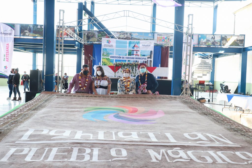 Reconoce Turismo a Pahuatlán por preservar y promover tradiciones