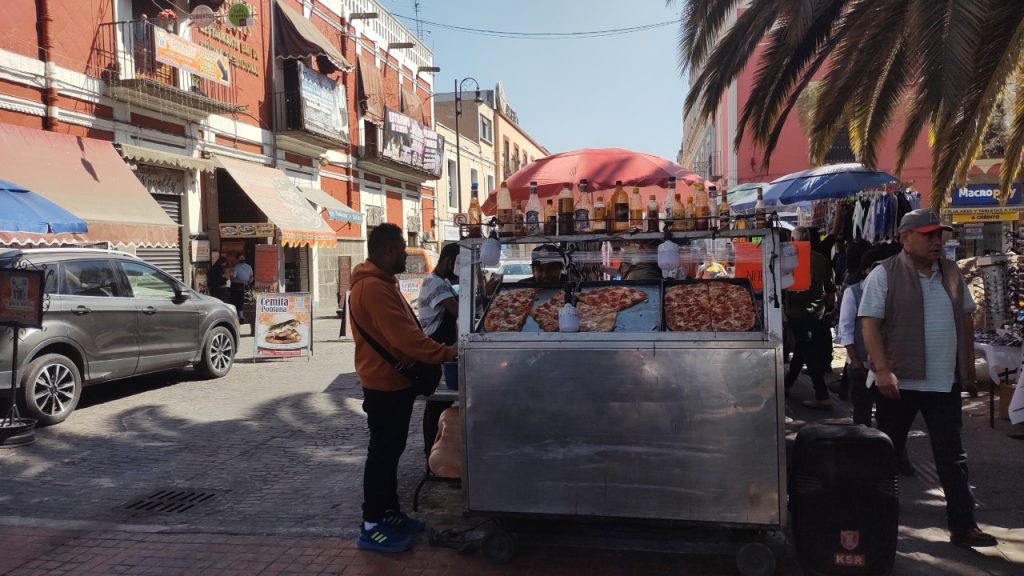 Tenemos un “efecto cucaracha” al retirar ambulantes de la 5 de mayo: Regidor Miguel Mantilla
