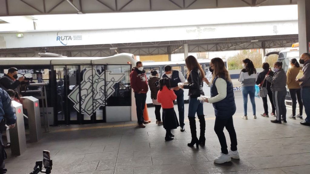 Video desde Puebla: Presidente Eduardo Rivera descarta decreto para hacer obligatorio el cubreboca