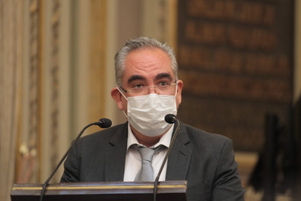 Paciente intubado por covid representa una erogación diaria mayor a 64 mil pesos, precisó José Antonio Martínez