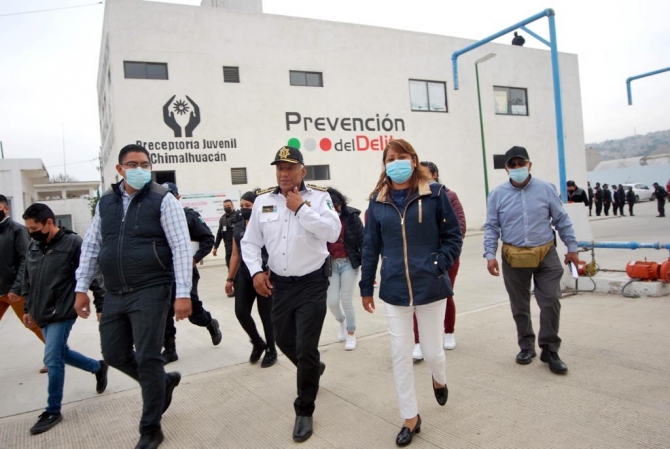 Constata Xóchitl Flores el deterioro del equipo policiaco en Chimalhuacán