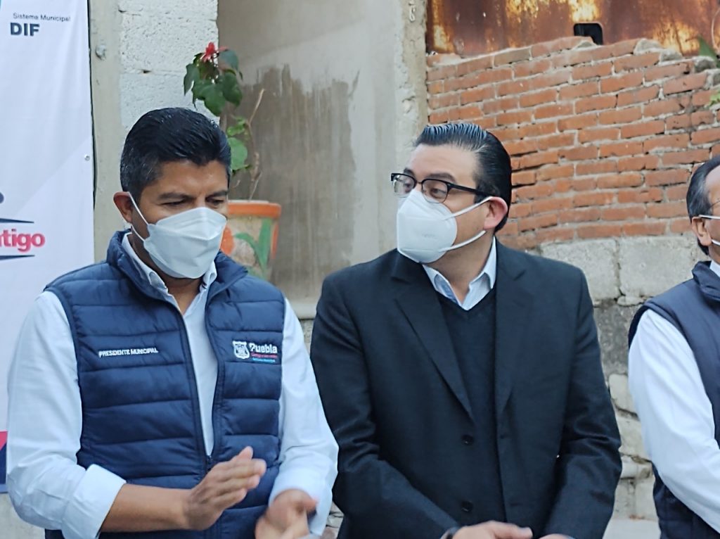 Hay 100 contagios del covid-19 en el ayuntamiento, admitió Eduardo Rivera