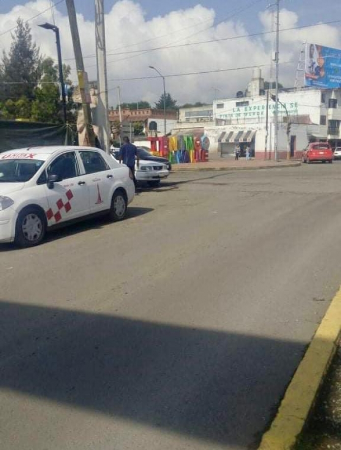 Estado de México: Denuncian aumento arbitrario de tarifas de taxis foráneos