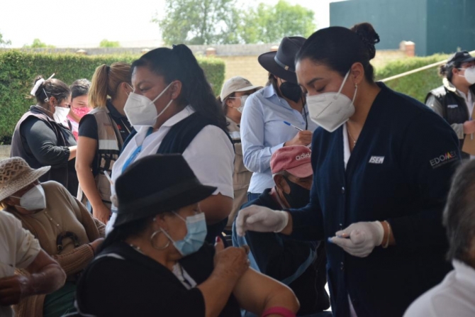 En Toluca aplicarán refuerzo de vacuna contra COVID-19 para personas de 50 a 59 años