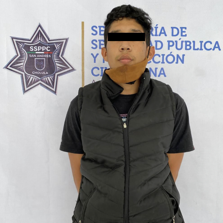 Detiene Policía de San Andrés Cholula a presunto responsable de robo de vehículo