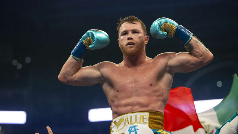 Canelo Álvarez tiene ofertas para pelear con GGG, Bivol y Charlo