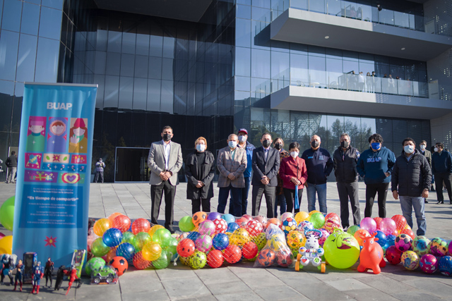 Comparte BUAP felicidad con niñas y niños de comunidades marginadas del estado