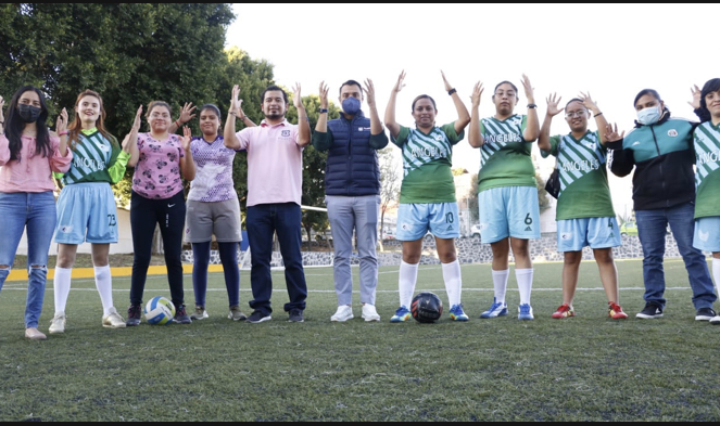 Ayuntamiento de Puebla brinda espacios deportivos gratuitos a la asociación de sordos del estado de Puebla
