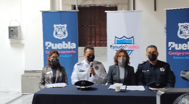Video desde Puebla: En la capital van siete cajeros con plaquetas montadas para robo de dinero