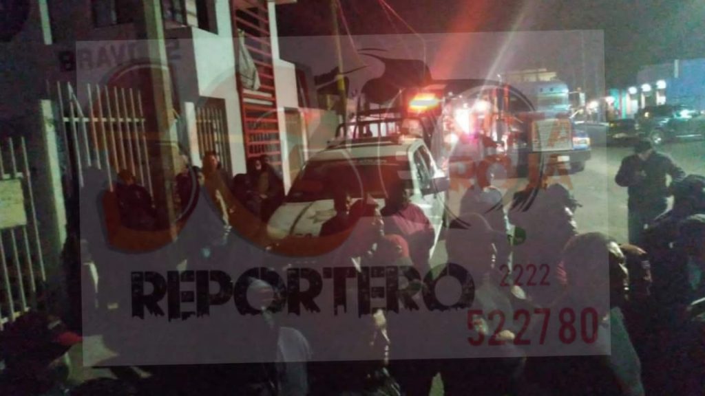 Vecinos de Acajete bloquean la carretera Amozoc Nautla