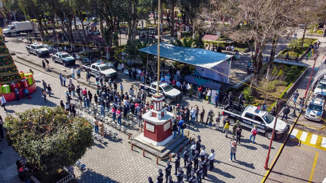 Desde Huauchinango: Mientras policía municipal presume las patrullas nuevas…balean a comerciante en el estómago