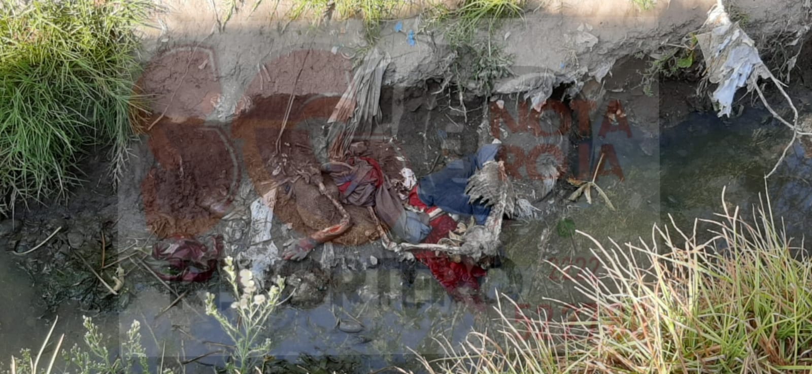 Campesinos encuentran el cadáver de un hombre al fondo de barranca en Acatzingo