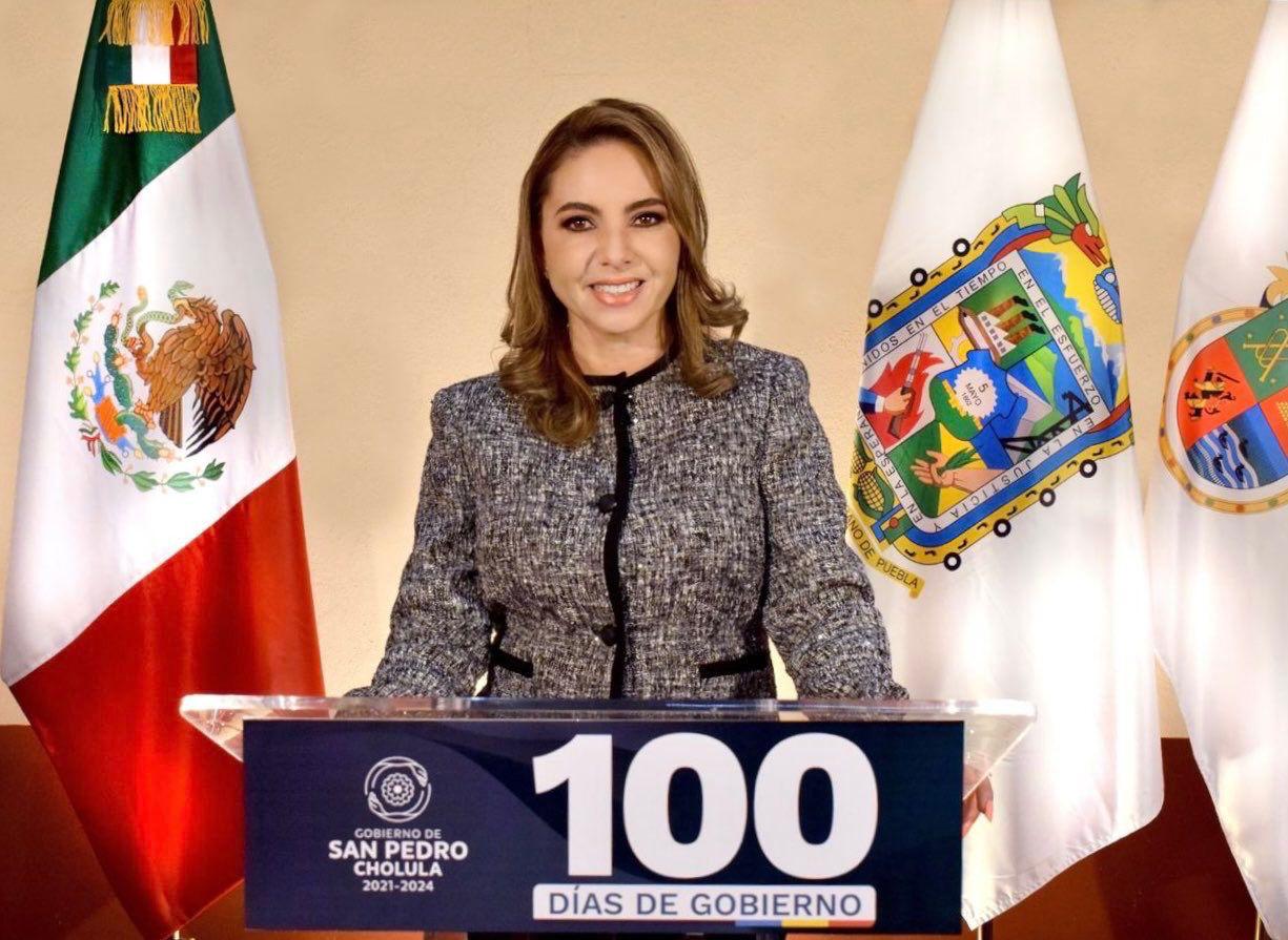 Paola Angon presenta informe por sus primeros 100 días al frente de San Pedro Cholula