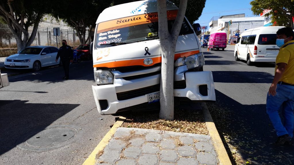 Cinco lesionados, saldo de accidente vial en Tehuacán
