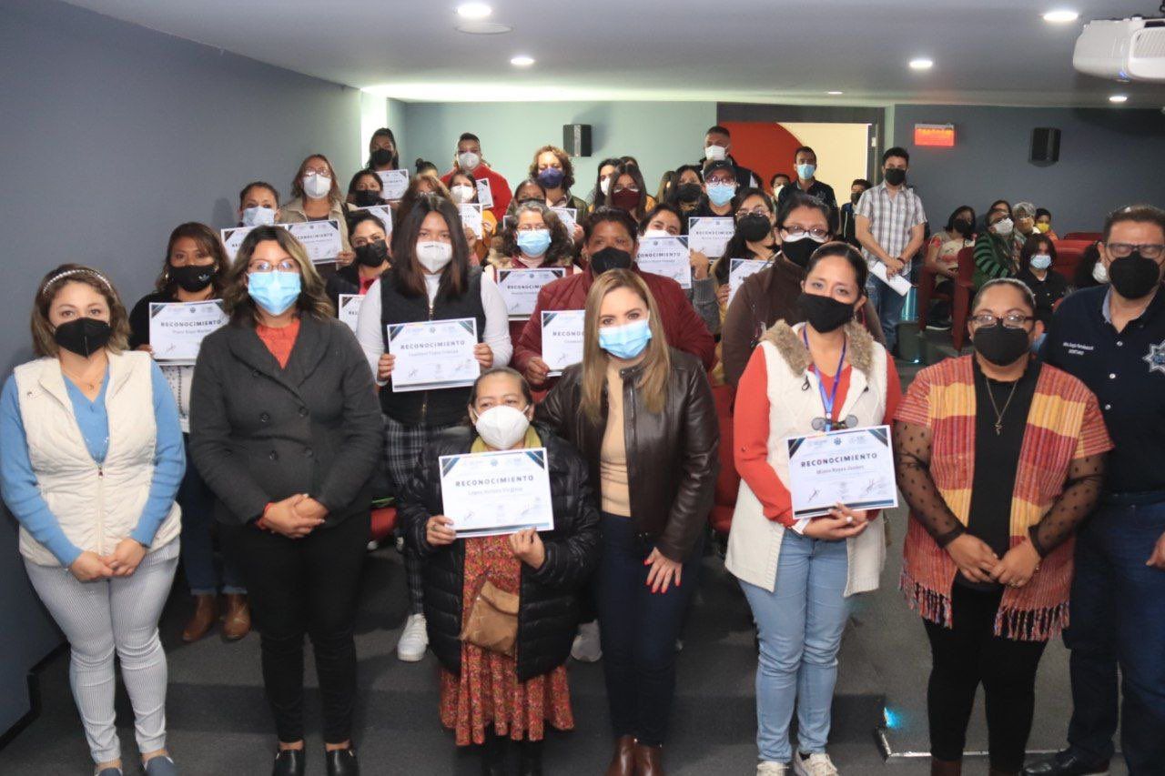 Video desde Puebla: Paola Angon reconoce a mujeres por participar en el programa de Manejo Seguro