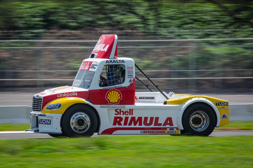 “Me quedó una espinita, pero ser campeón sin ganar carreras es muy bueno”: Santiago Tovar