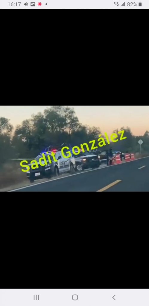 A balazos ejecutan a conductor de camioneta en la carretera federal Xalapa -Acatzingo