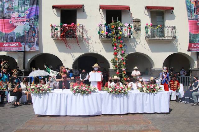 La algarabía se vivió en el primer día del carnaval de Huejotzingo; se reportó saldo blanco