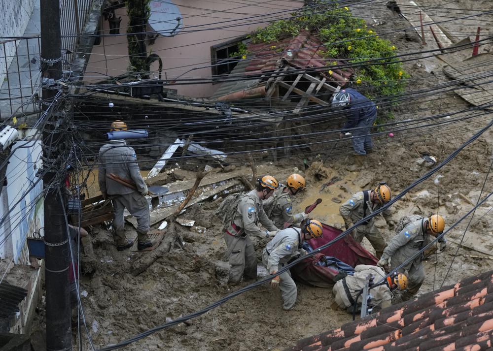 Brasil: Deslaves causan 105 muertos, muchos desaparecidos