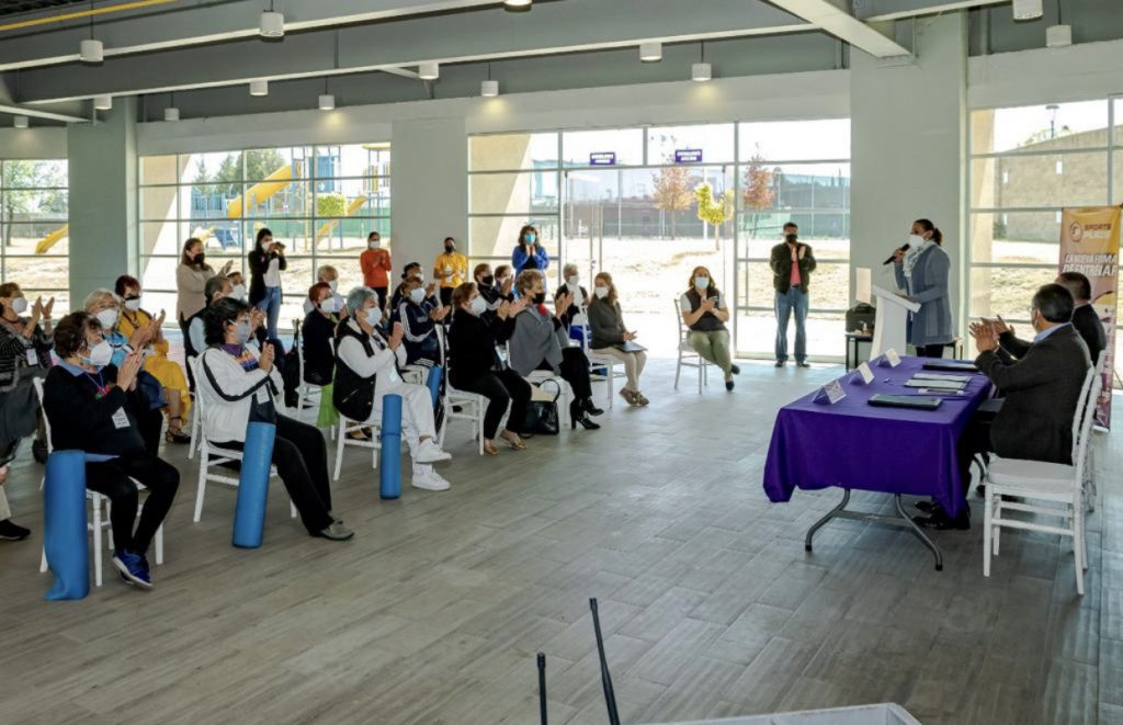 SMDIF Puebla firma convenio con Sports Plaza