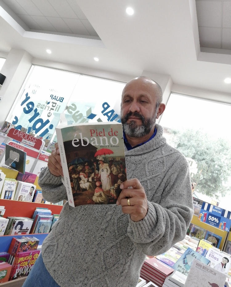 Marco T. Robayo comparte su libro “Piel de ébano” en el CCU de la BUAP