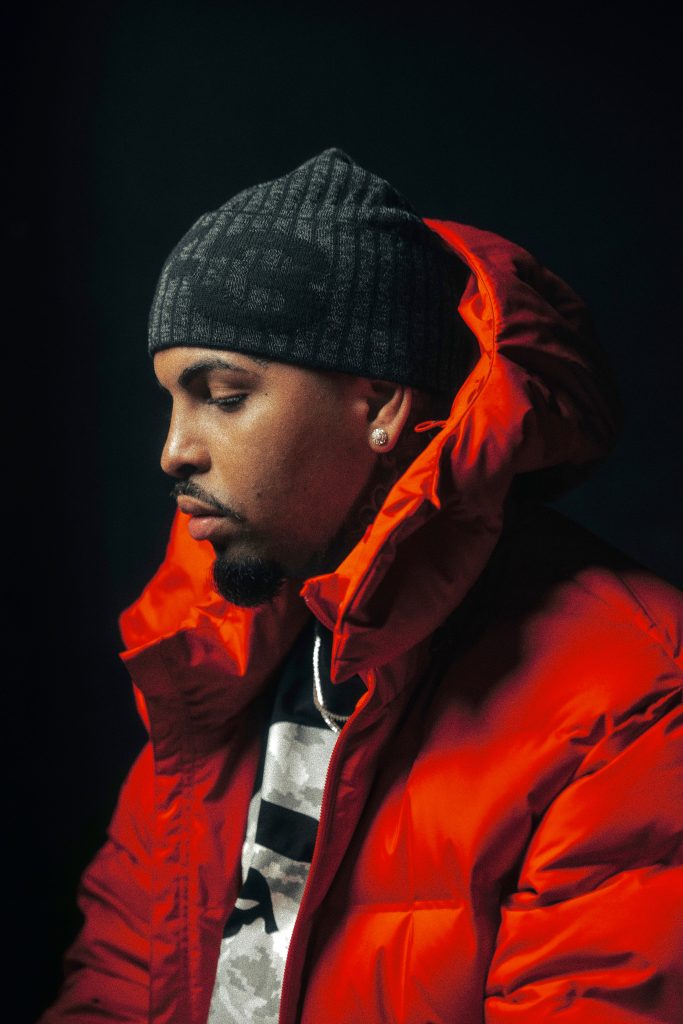 “Me canse” es el nuevo sencillo del cantante y compositor cubano Champa