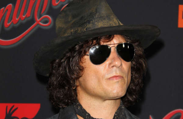 Dolor y sufrimiento’: Enrique Bunbury se despide para siempre de los escenarios