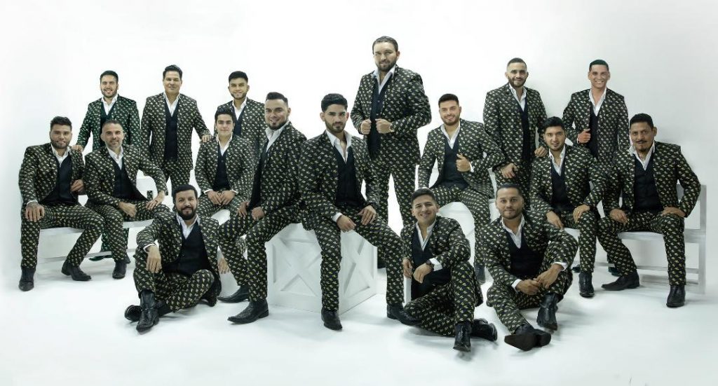 -“Esta vida es muy bonita” de la Banda El Recodo de Cruz Lizárraga se posiciona en el 1er lugar en la radio en Estados Unidos