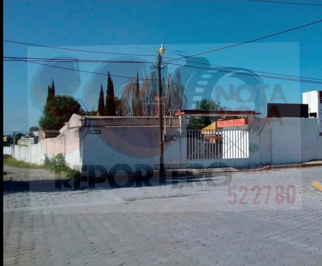 Hallan cadáver de un hombre ejecutado y decapitado en los límites de Tecamachalco y Yehualtepec