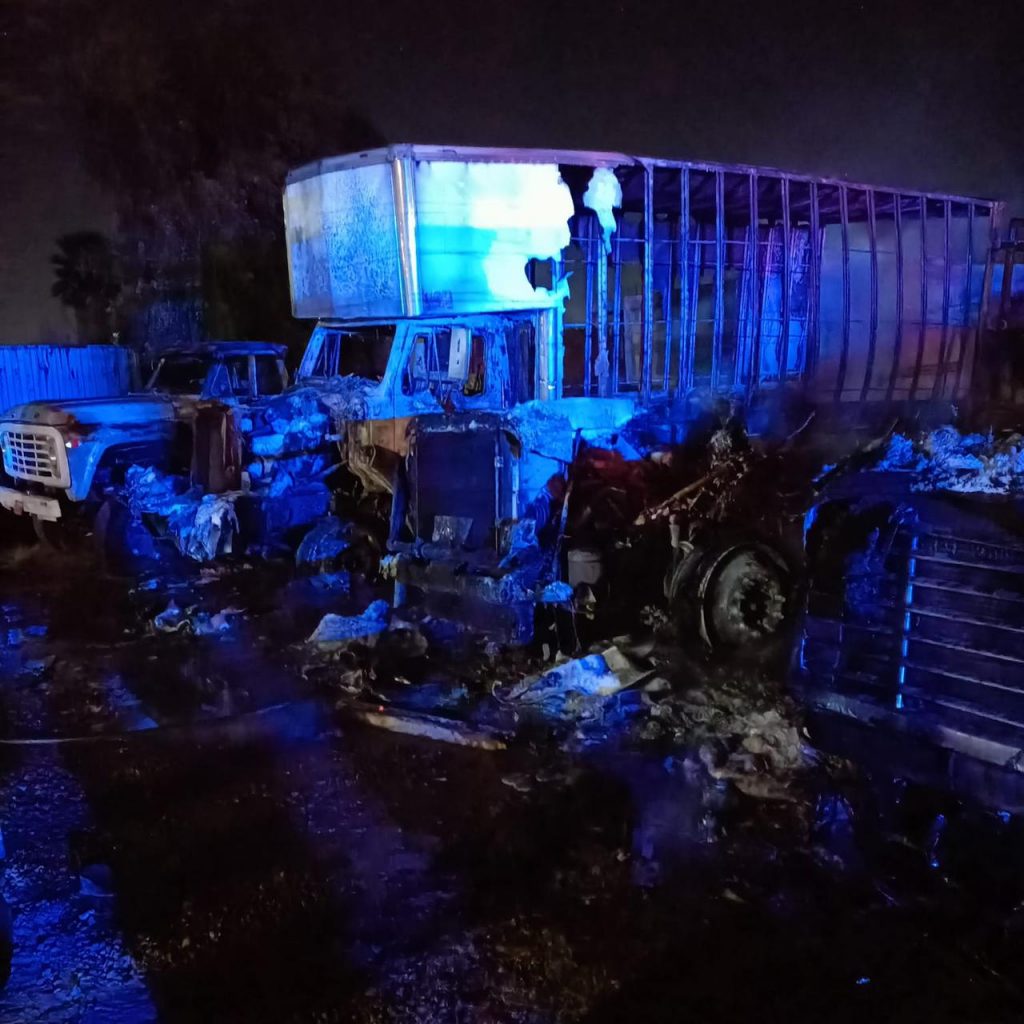 Fotonota: Bomberos de San Pedro Cholula sofocan incendio en Cocoyotla