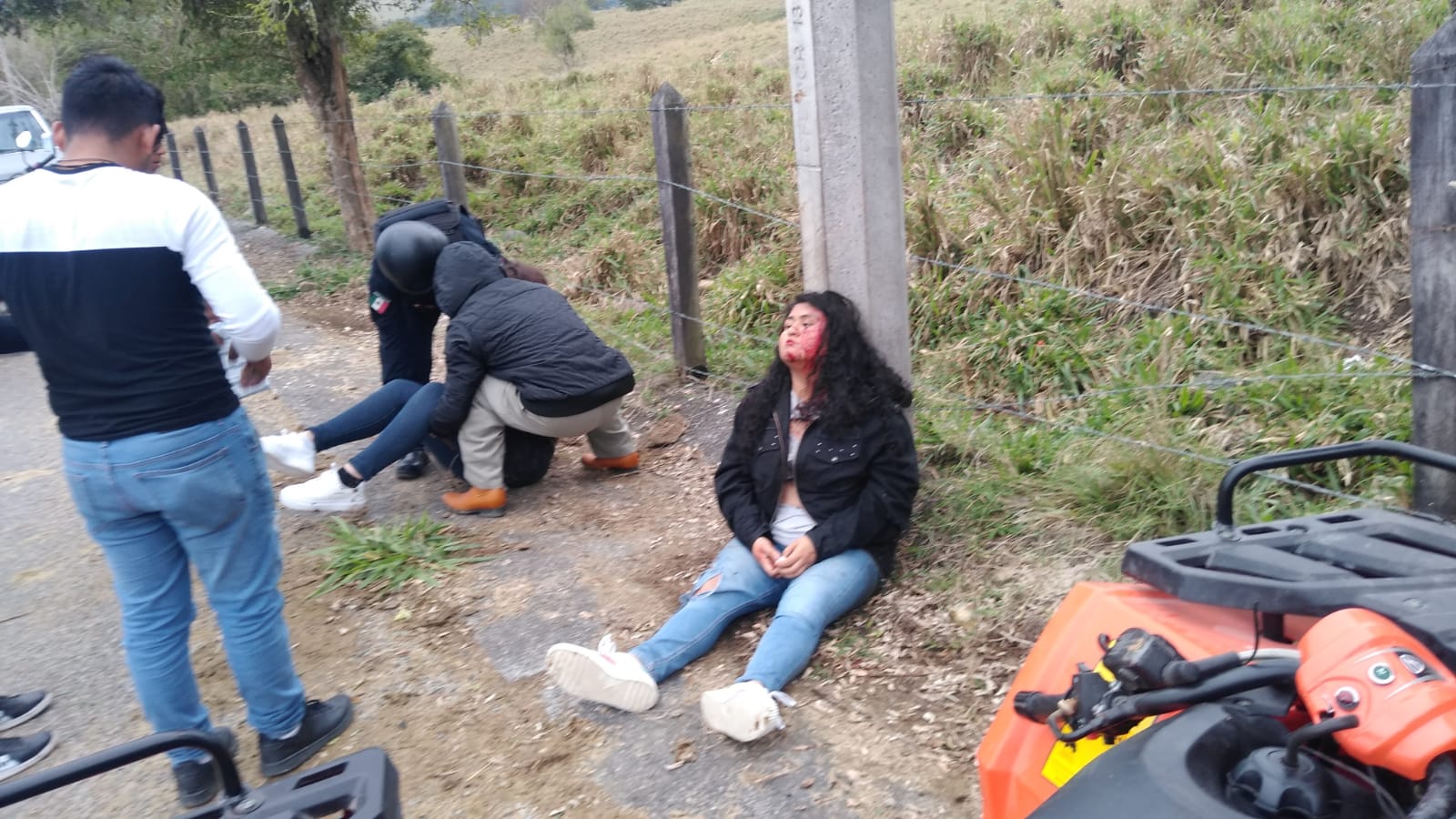 Tres lesionados por sendos accidentes de motocicletas en Venustiano Carranza