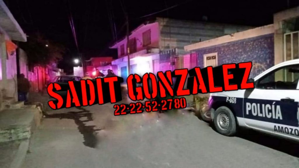 Asesinan a balazos a un hombre dentro de su vehículo en Amozoc