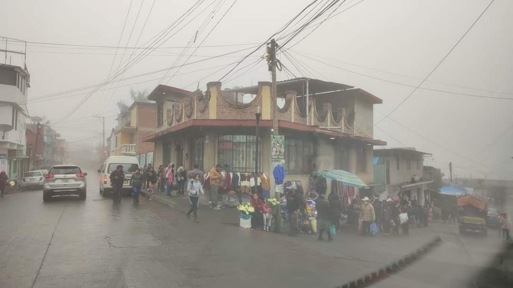 Desde Huauchinango: Helado sábado de tianguis